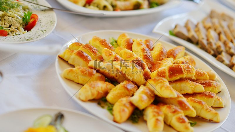 学校食堂食材报价的底牌在哪里